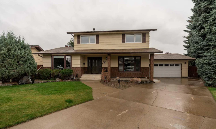 310 Kings Bay S