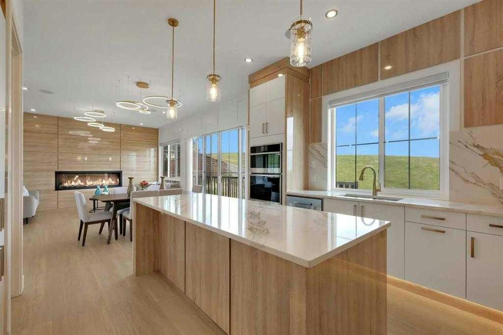 230 Royal Birch View NW, Calgary, AB, T3G 5J8