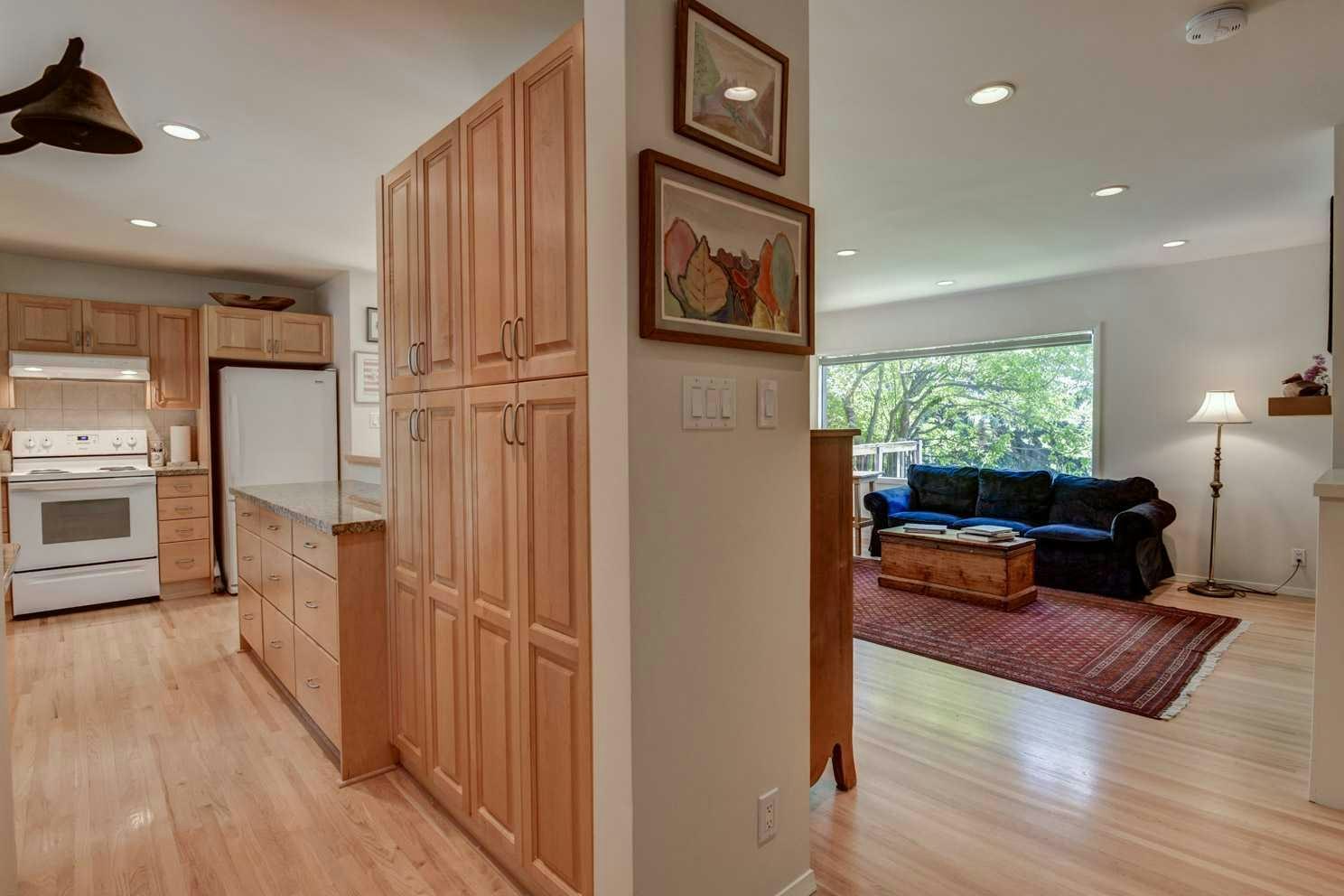 47 Cambridge Road NW, Calgary, AB, T2K 1R1 - 14
