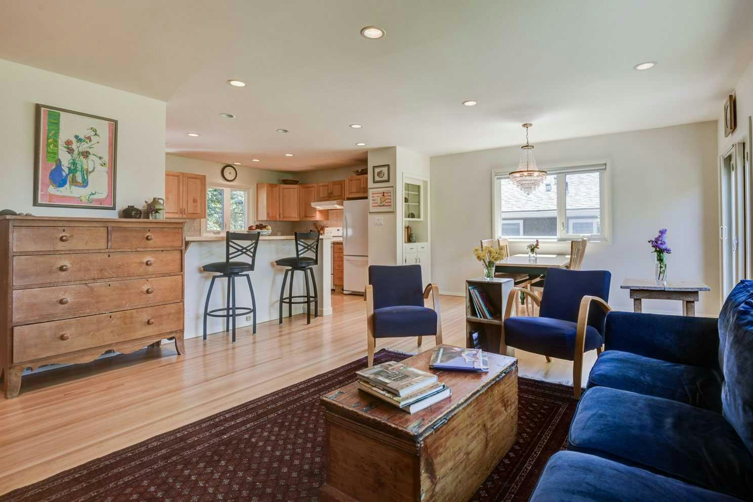 47 Cambridge Road NW, Calgary, AB, T2K 1R1 - 8