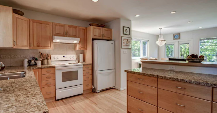 47 Cambridge Road NW, Calgary, AB, T2K 1R1 - 12