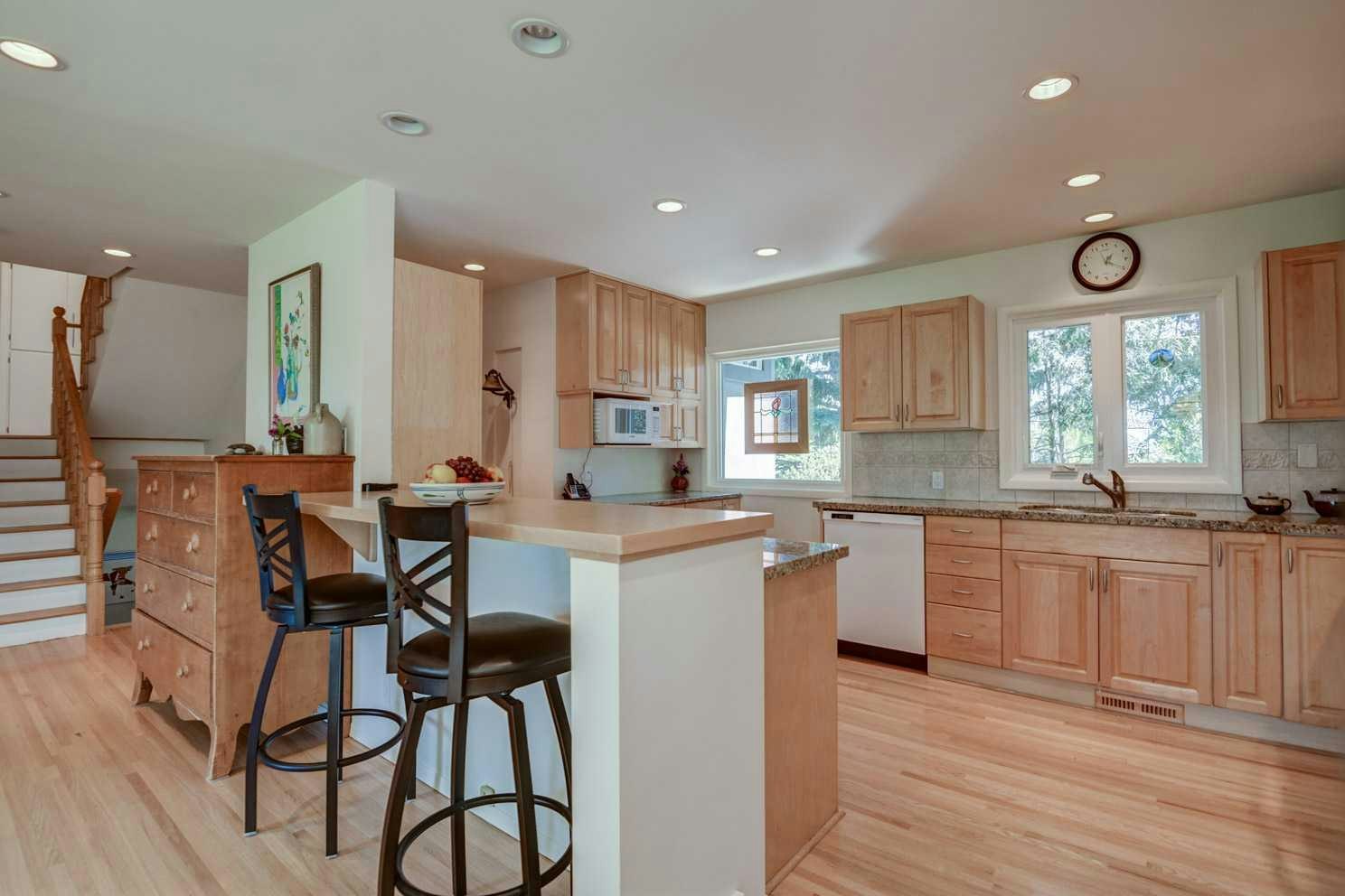 47 Cambridge Road NW, Calgary, AB, T2K 1R1 - 9
