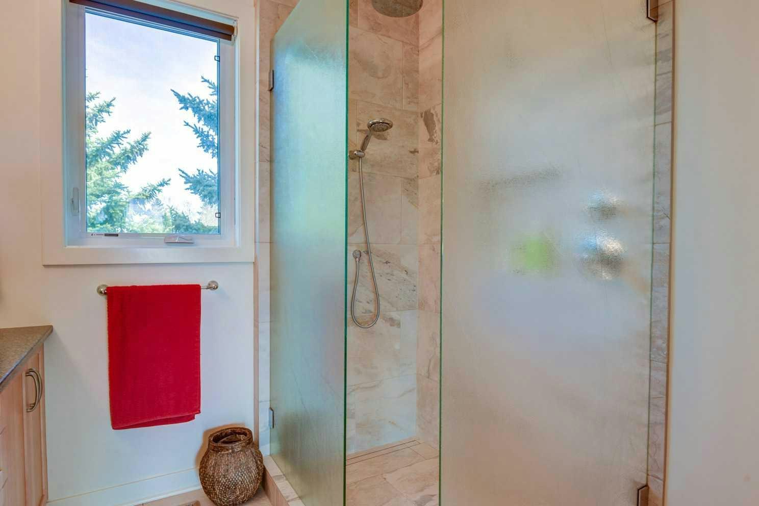 47 Cambridge Road NW, Calgary, AB, T2K 1R1 - 26