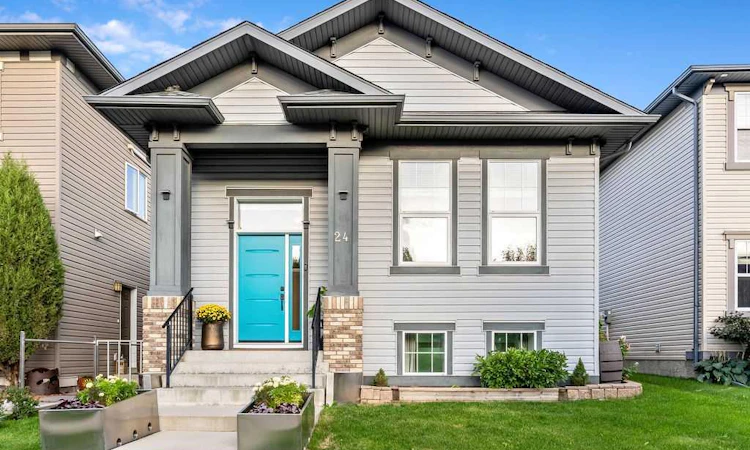 24 Elgin Meadows Manor SE