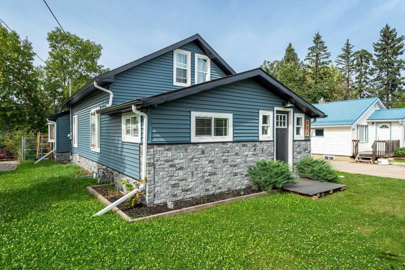 813 8 Avenue NE, Three Hills, AB, T0M 2A0