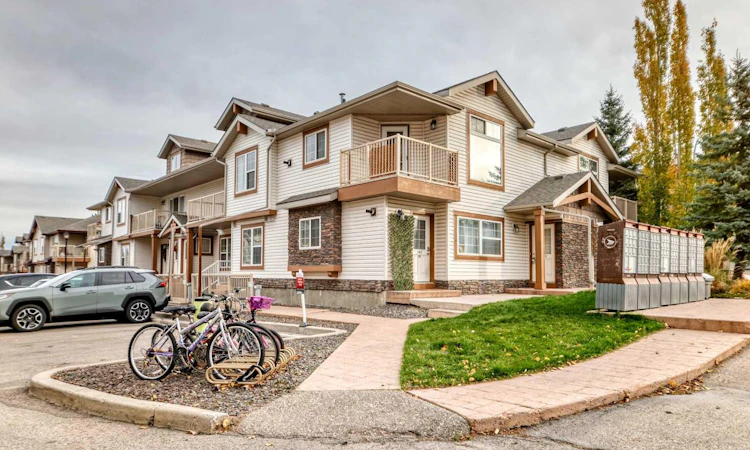 205-20 Panatella Landing NW