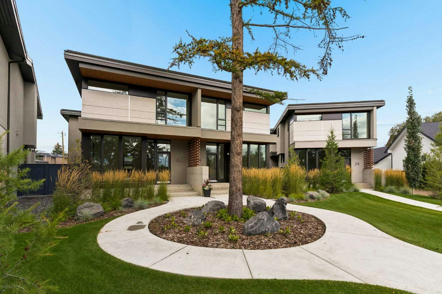 3C Willow Crescent SW, Calgary, AB, T3C 3B8