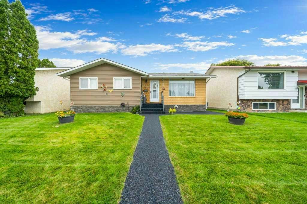 29 Cairns Way SE, Medicine Hat, AB, T1B 1M3