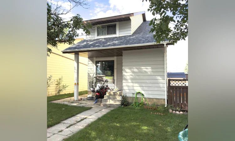 40 South Ridge Crescent SW
