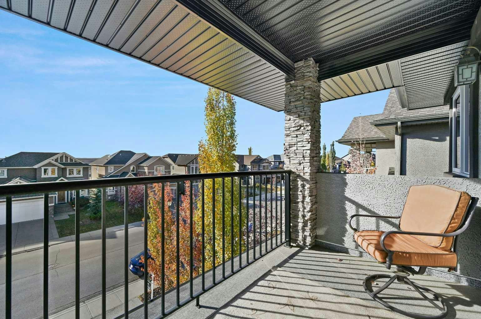 129 Springbluff Boulevard SW, Calgary, AB, T3H 0N3 - 3
