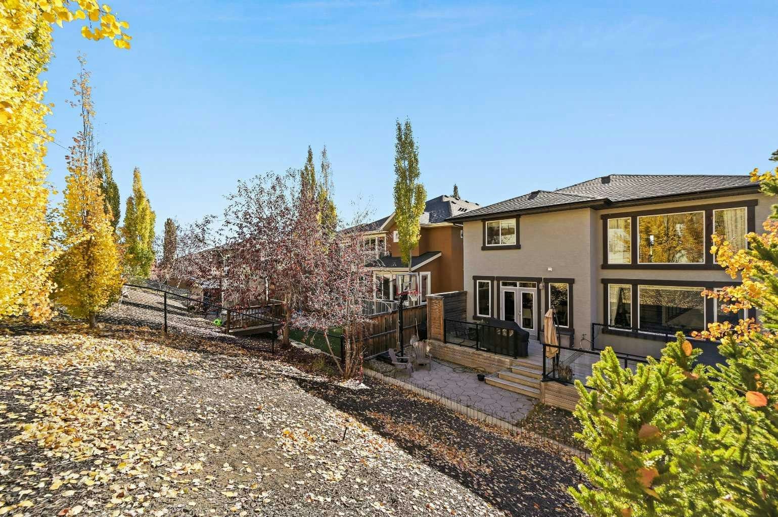 129 Springbluff Boulevard SW, Calgary, AB, T3H 0N3 - 32