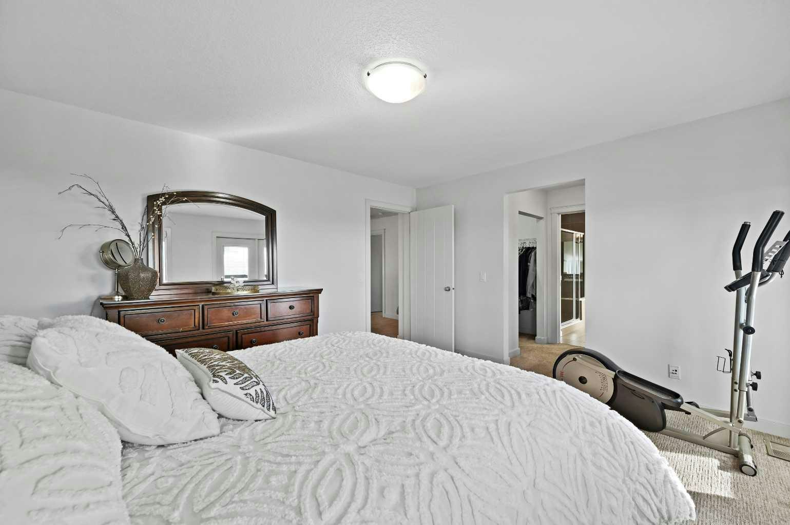 129 Springbluff Boulevard SW, Calgary, AB, T3H 0N3 - 22