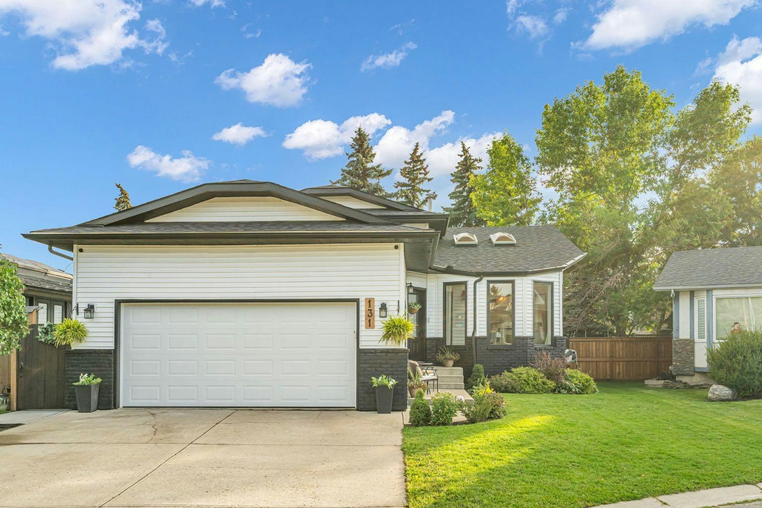 131 Douglas Woods Place SE, Calgary, AB, T3Z 1K3