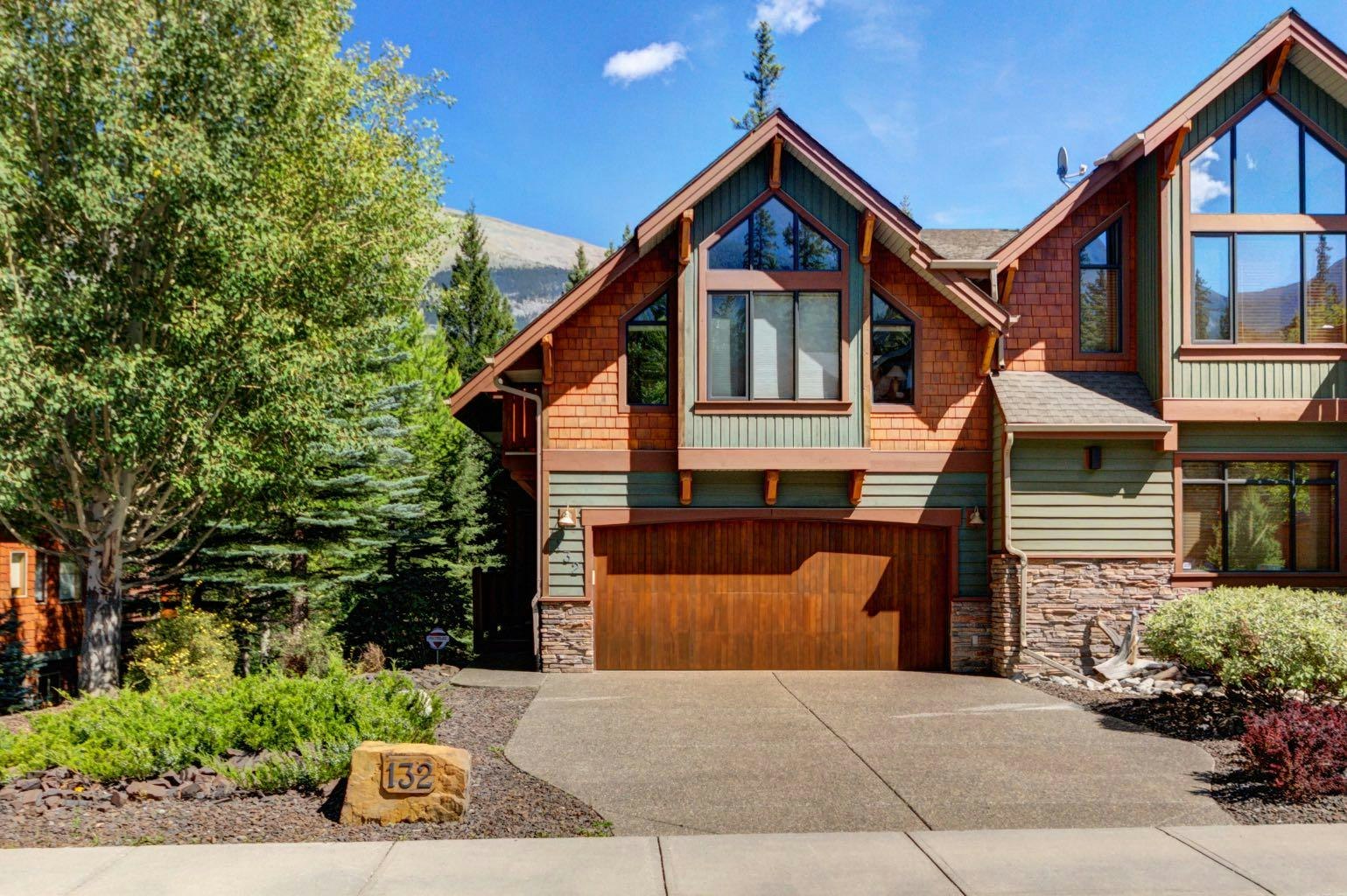 132 Krizan Bay, Canmore, AB, T1W 3G3