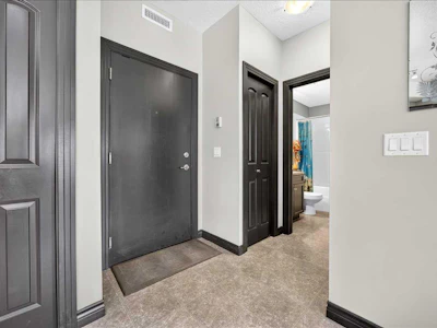 218-30 Royal Oak Plaza NW - 2