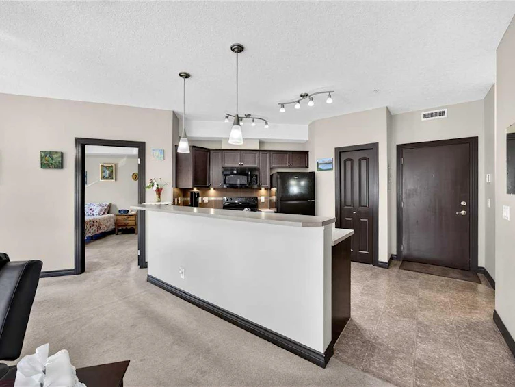 218-30 Royal Oak Plaza NW, Calgary, AB, T3G 0C1 - 8