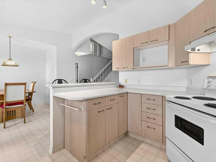 24-5790 Patina Drive SW, Calgary, AB, T3H 2Y5 - 7