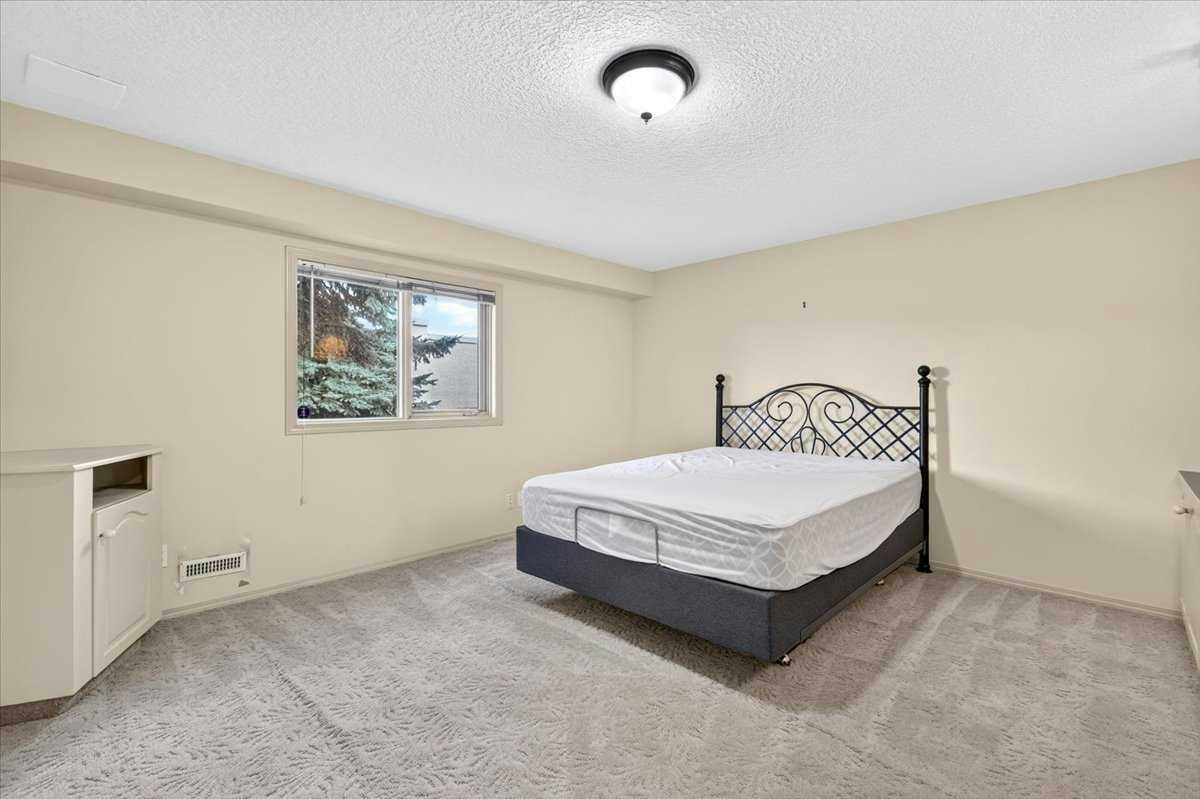 24-5790 Patina Drive SW, Calgary, AB, T3H 2Y5 - 34