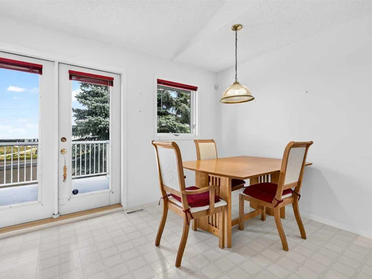 24-5790 Patina Drive SW, Calgary, AB, T3H 2Y5 - 12