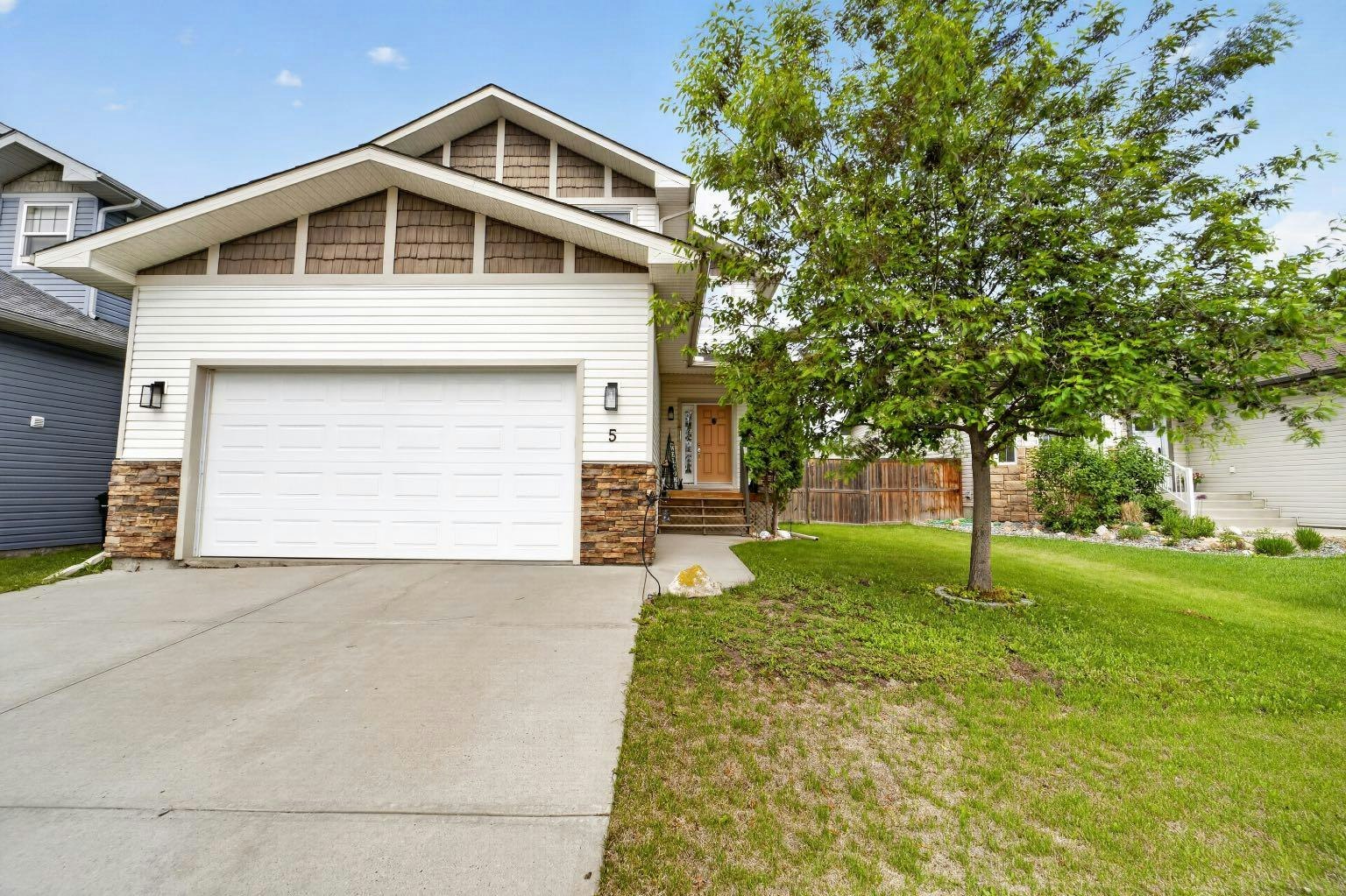 5 Havenfield Drive, Carstairs, AB, T0M 0N0