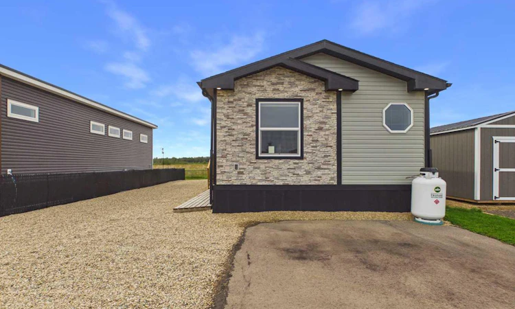 191-41019 Range Road 11