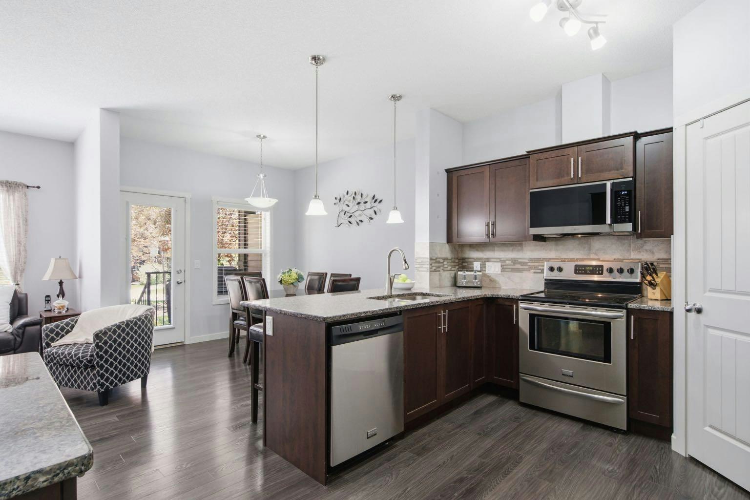 126 Copperpond Landing SE, Calgary, AB, T2Z 1G6