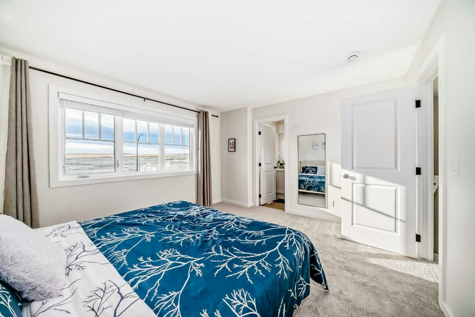 560 Lewisburg Place NE, Calgary, AB, T3P 2N7 - 16