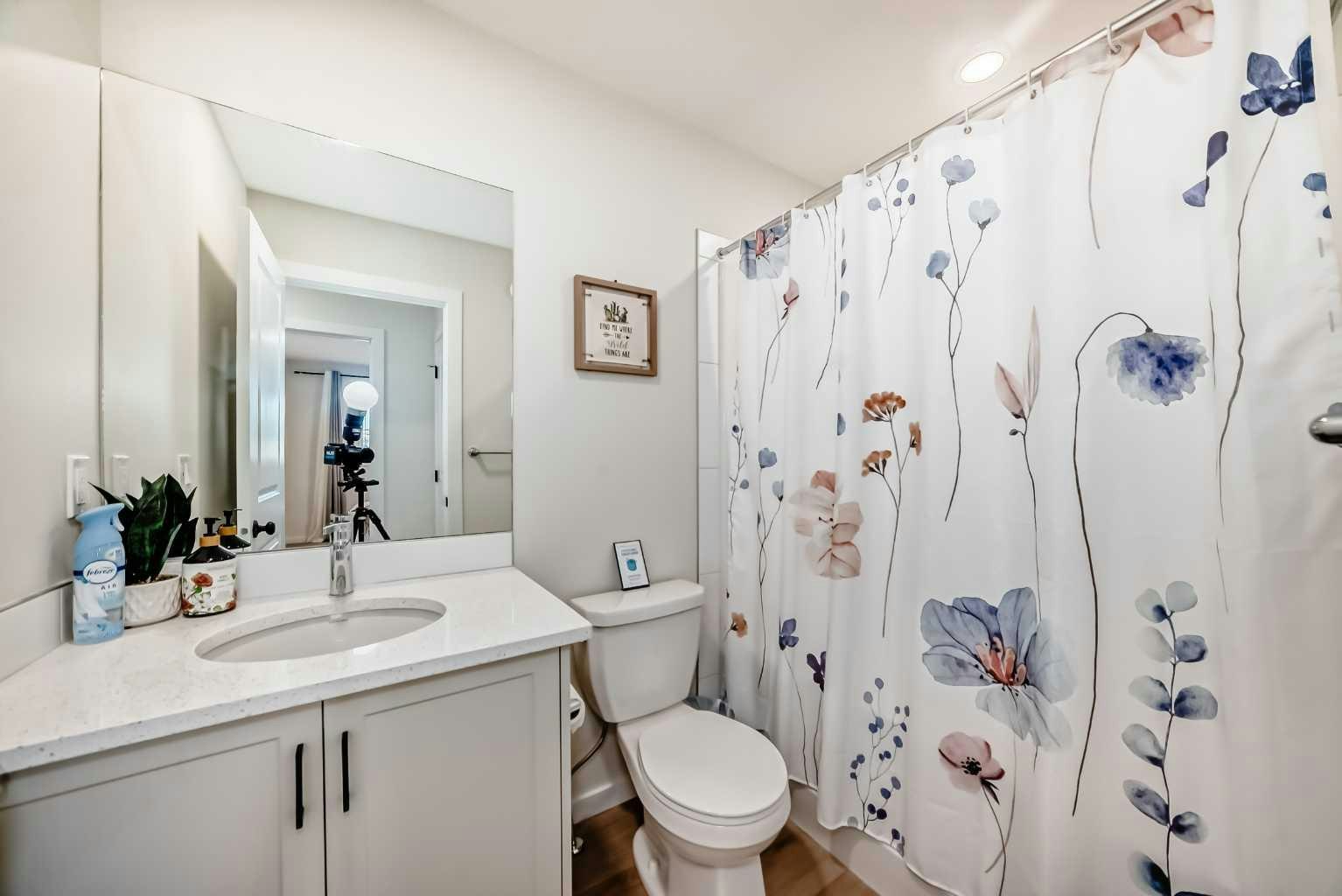 560 Lewisburg Place NE, Calgary, AB, T3P 2N7 - 22