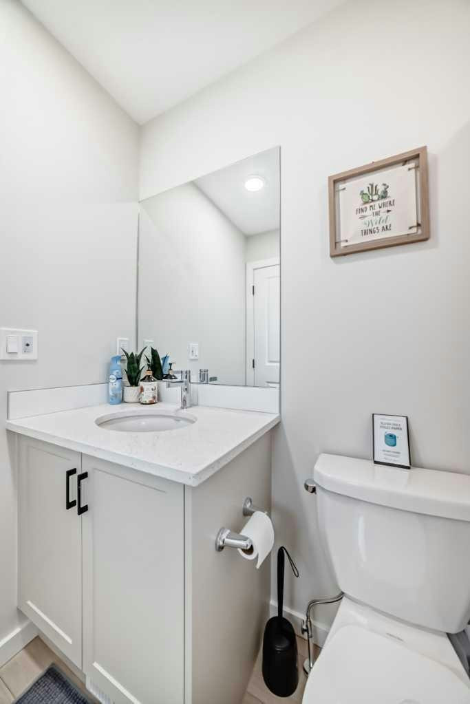 560 Lewisburg Place NE, Calgary, AB, T3P 2N7 - 23