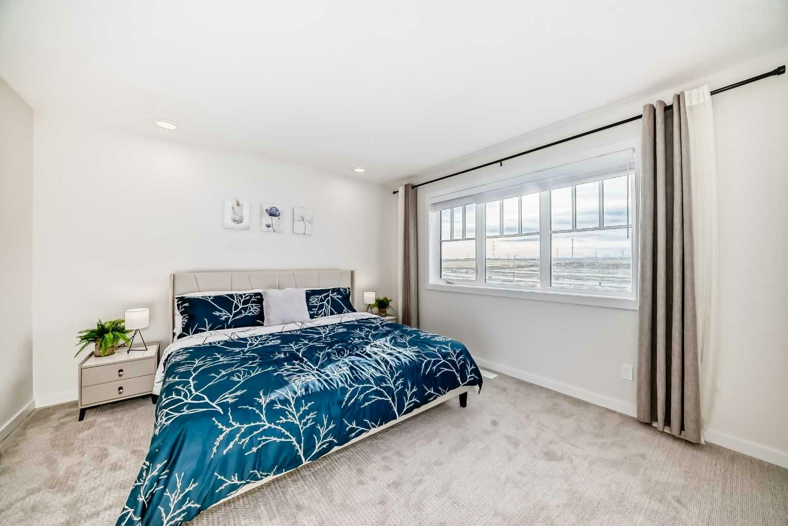 560 Lewisburg Place NE, Calgary, AB, T3P 2N7 - 15