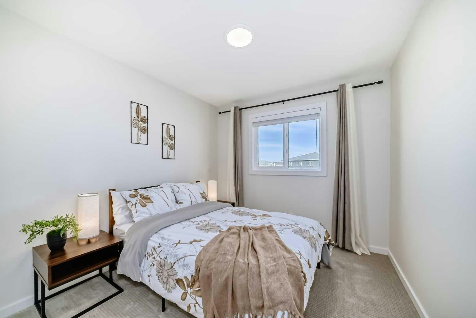 560 Lewisburg Place NE, Calgary, AB, T3P 2N7 - 20