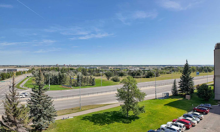 617-5 Berkeley Place W