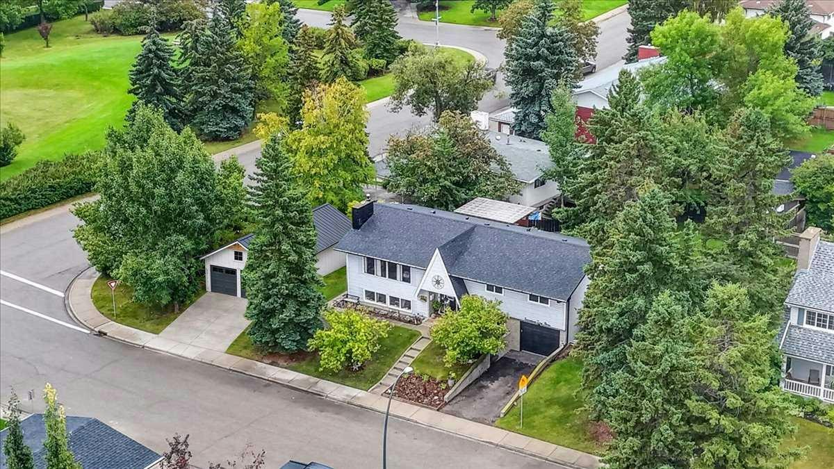 1703 107 Avenue SW, Calgary, AB, T2W 0C3
