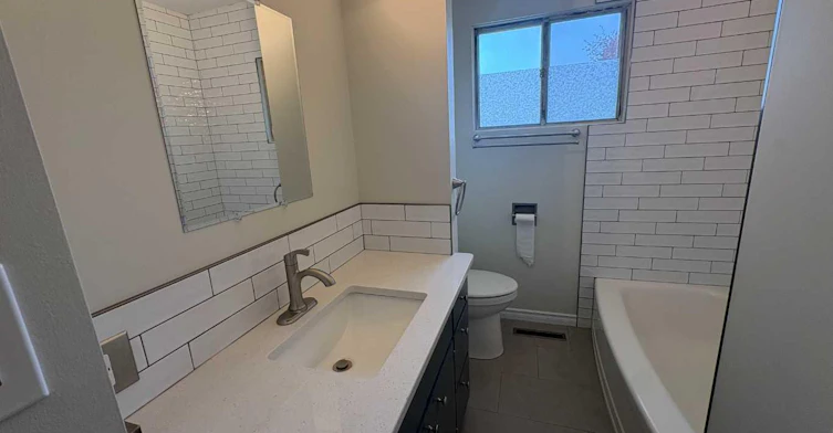 9904 90 Avenue, Grande Prairie, AB, T8V 0E5 - 7