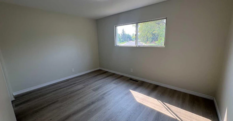 9904 90 Avenue, Grande Prairie, AB, T8V 0E5 - 5