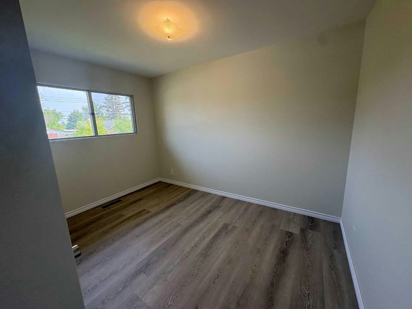 9904 90 Avenue, Grande Prairie, AB, T8V 0E5 - 6