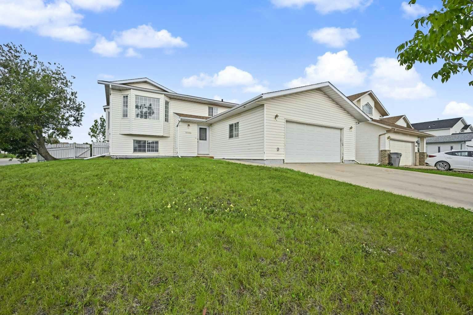 11102 90 Street, Grande Prairie, AB, T8X 1K4