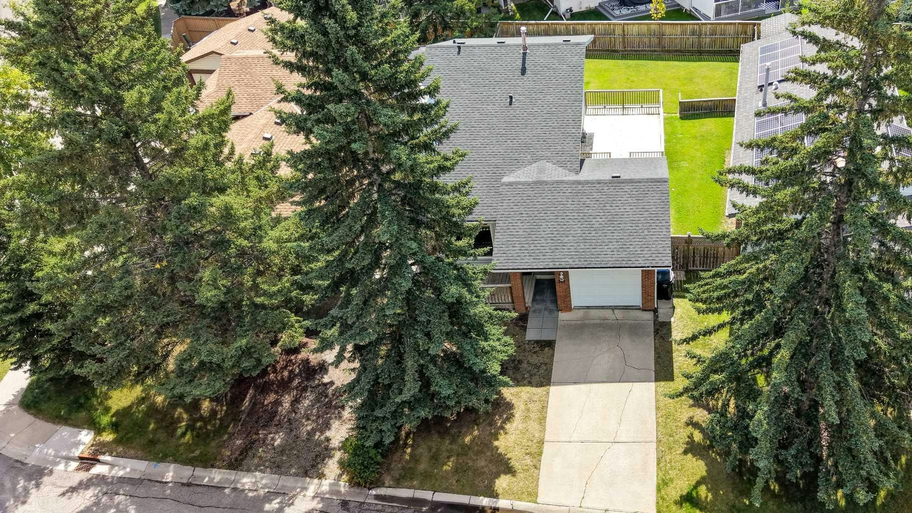 367 Woodridge Place SW, Calgary, AB, T2W 3S5
