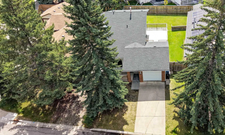 367 Woodridge Place SW