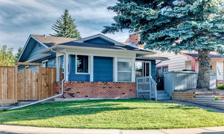 116 Midland Crescent SE