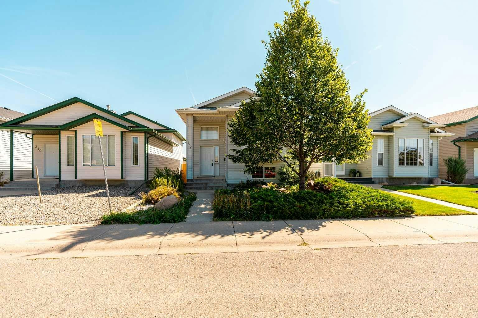206 Fairmont Garden Road S, Lethbridge, AB, T1K 7L3