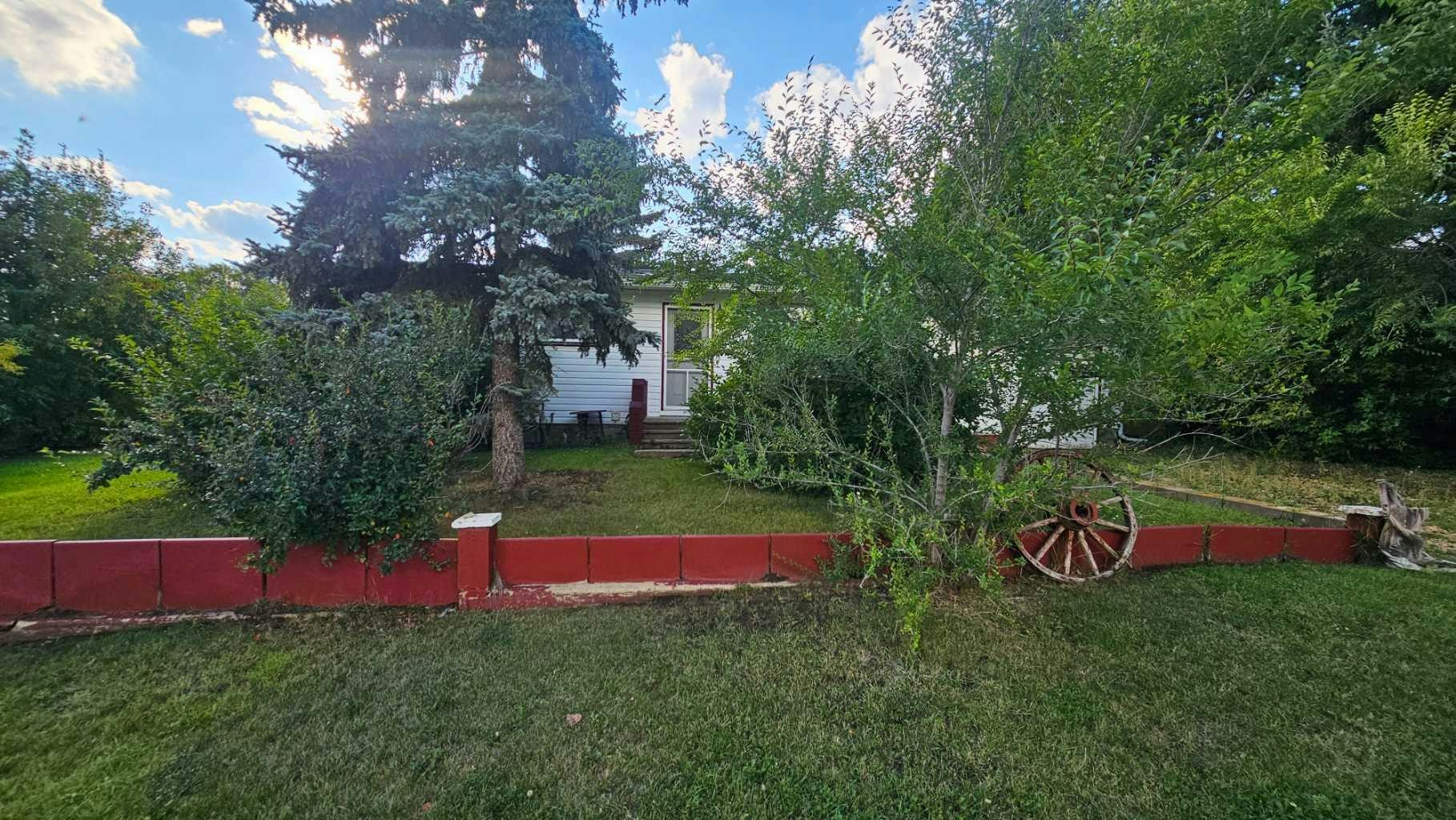 5006 45 Street, Castor, AB, T0C 0X0