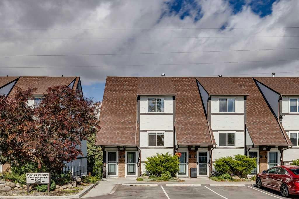 2-308 Cedar Crescent SW, Calgary, AB, T3C 2Y8