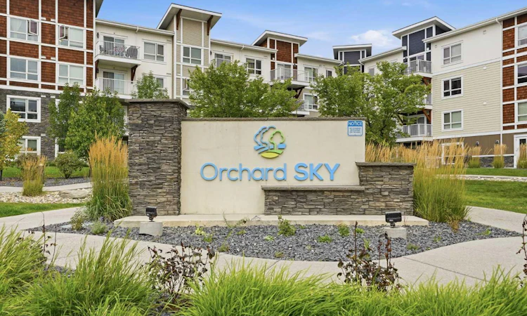 2301-302 Skyview Ranch Drive NE
