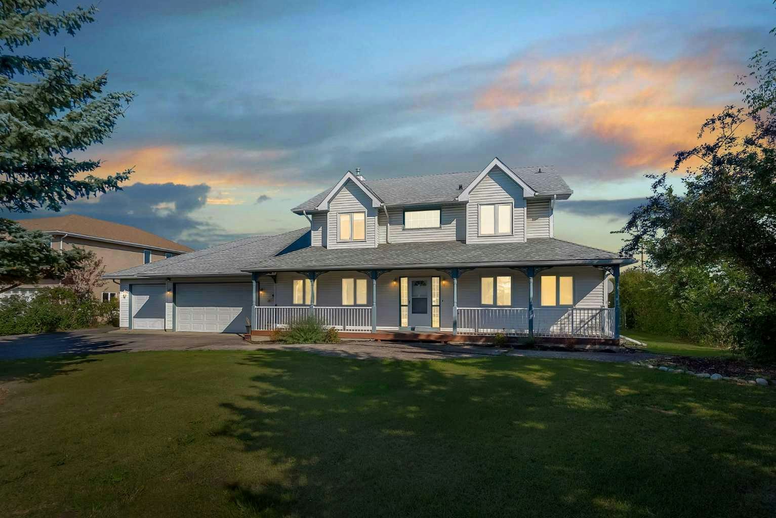 707 East Lakeview Road, Chestermere, AB, T1X 1A9