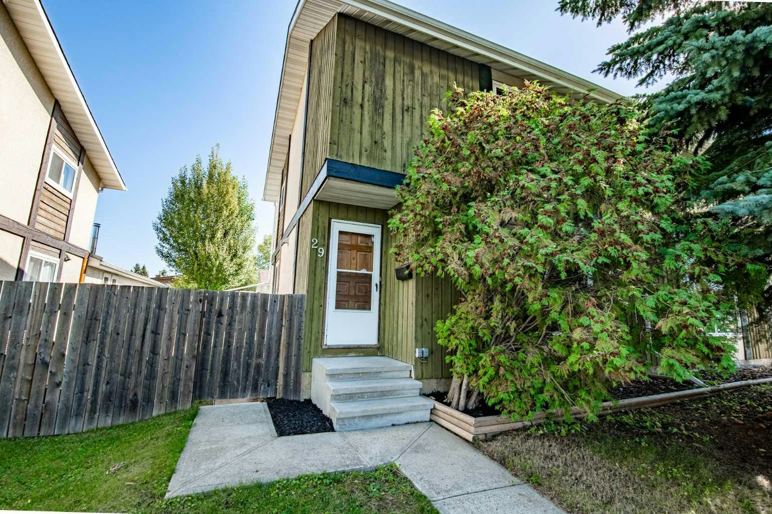 29 Abbott Close, Red Deer, AB, T4R 1B4