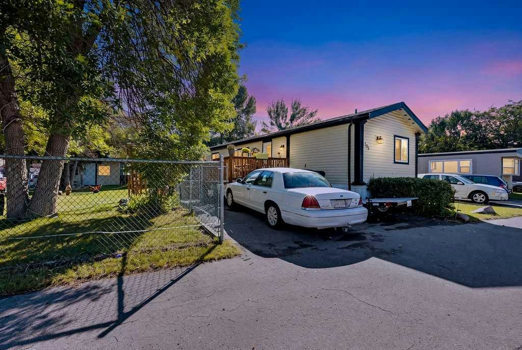 105-6724 17 Avenue SE, Calgary, AB, T2A 0W5