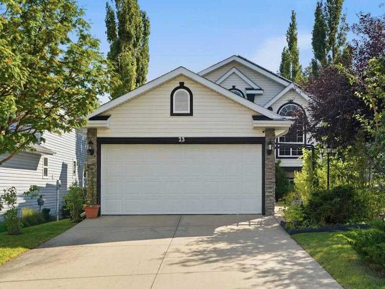 23 Hidden Ridge Place NW, Calgary, AB, T3A 5V8