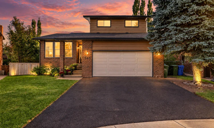 343 Berkshire Place NW