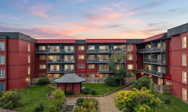 225-333 Garry Crescent NE